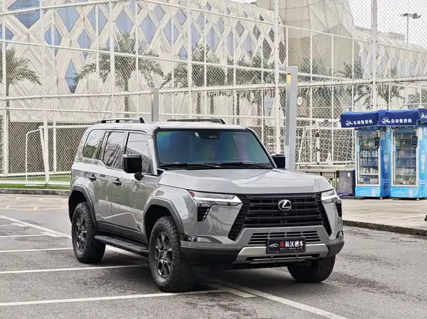Lexus GX 2024