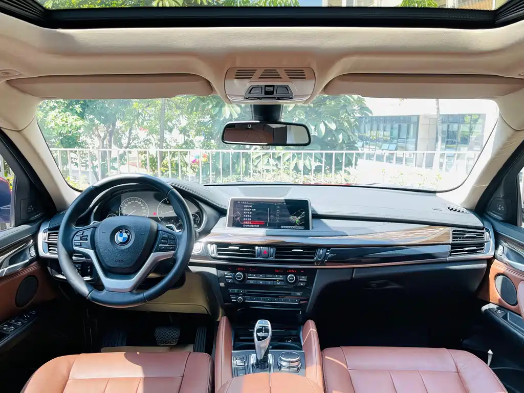 BMW X6 2015 — фото 14