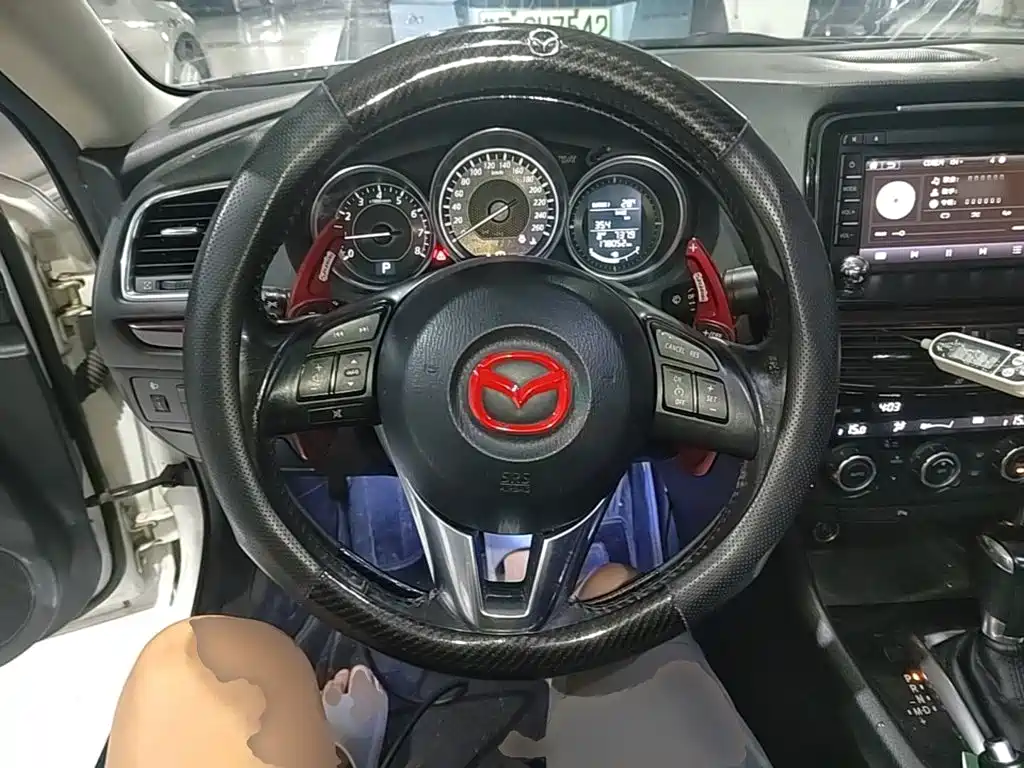 Mazda Atenza 2015 — фото 11