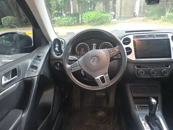 Volkswagen Tiguan 2015