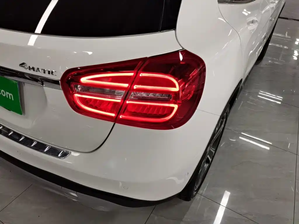 Mercedes-Benz GLA 2016 — фото 8