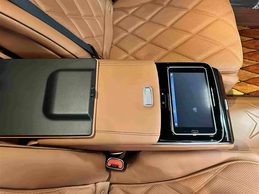 Mercedes-Benz Maybach S-Class 2022 — фото 11