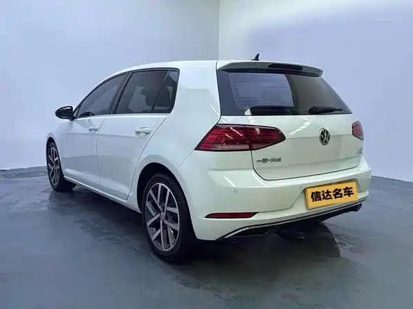 Volkswagen Golf 2020
