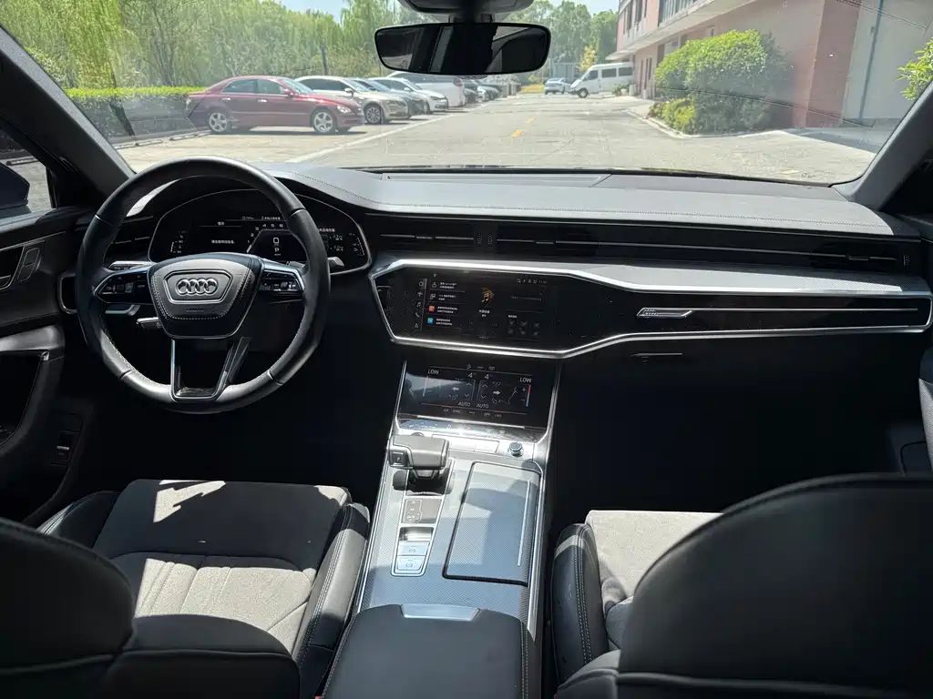 Audi A6L 2023