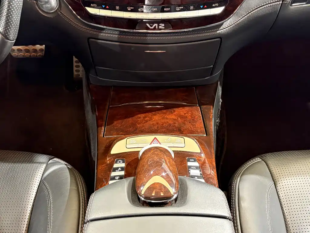 Mercedes-Benz S-Class AMG 2012 — фото 16