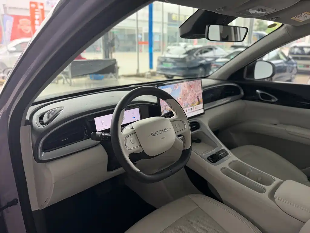 Geely Galaxy Starwish 2025 — фото 5