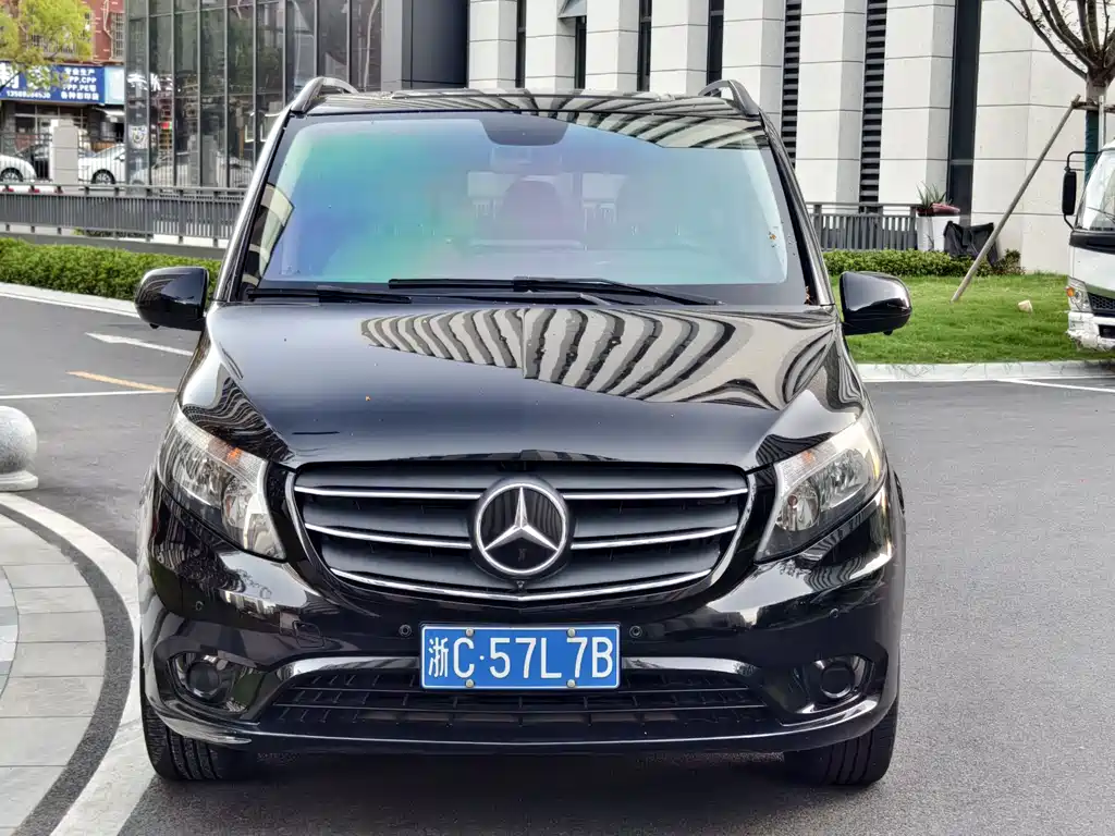 Mercedes-Benz Vito 2022 — фото 6