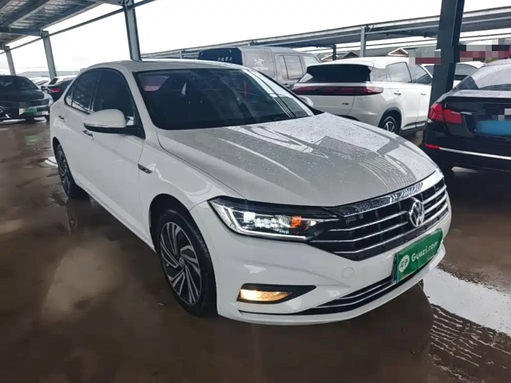 Volkswagen Sagitar 2022