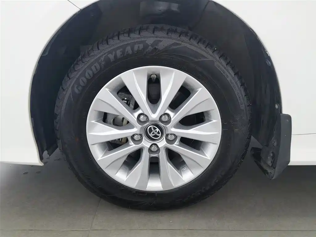 Toyota Corolla 2021 — фото 17