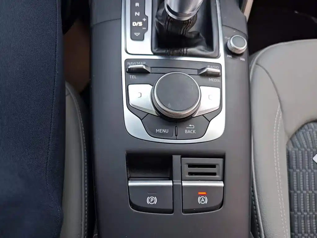 Audi A3 2020 — фото 18