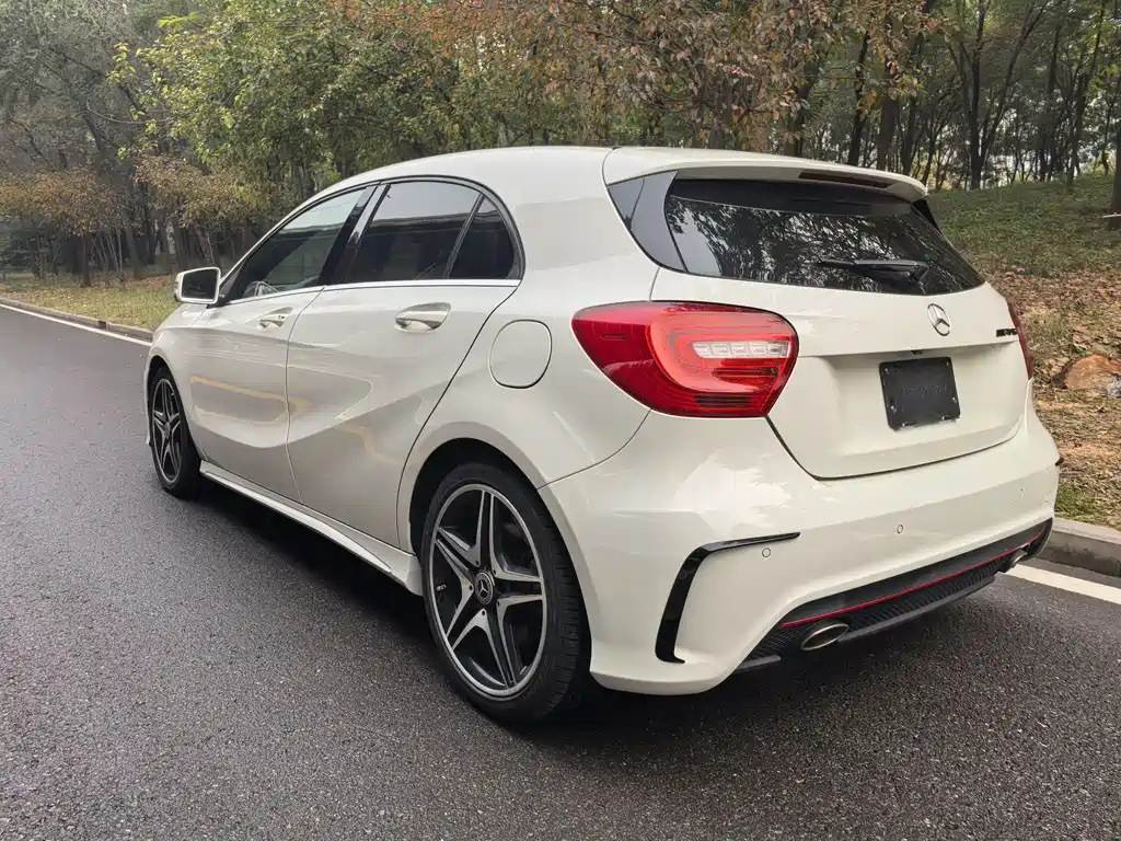 Mercedes-Benz A-Class 2018 — фото 9