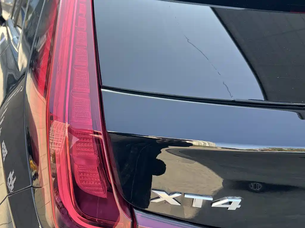 Cadillac XT4 2023 — фото 18