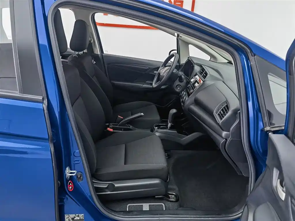 Honda Fit 2018 — фото 23