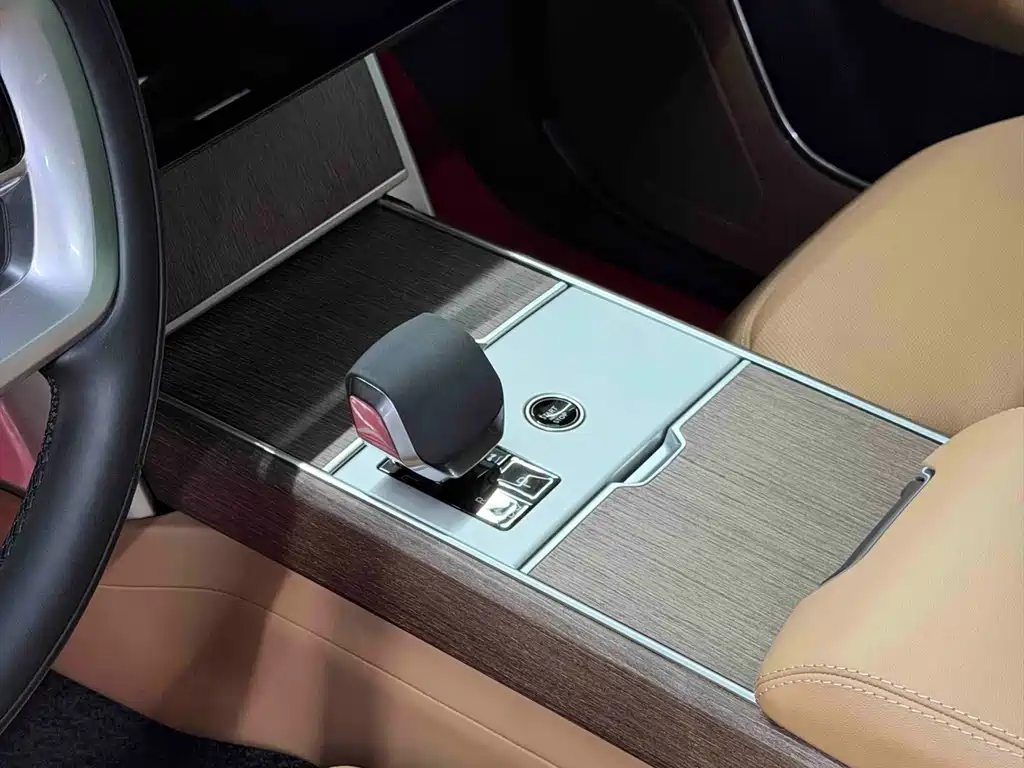 Land Rover Range Rover 2023 — фото 13
