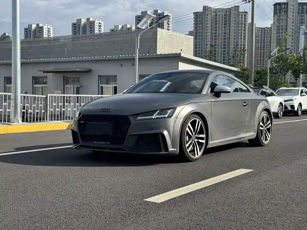 Audi TT 2015