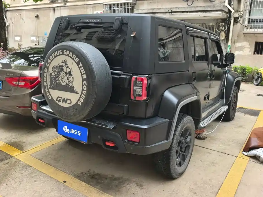 BAIC BJ40 2023 — фото 3
