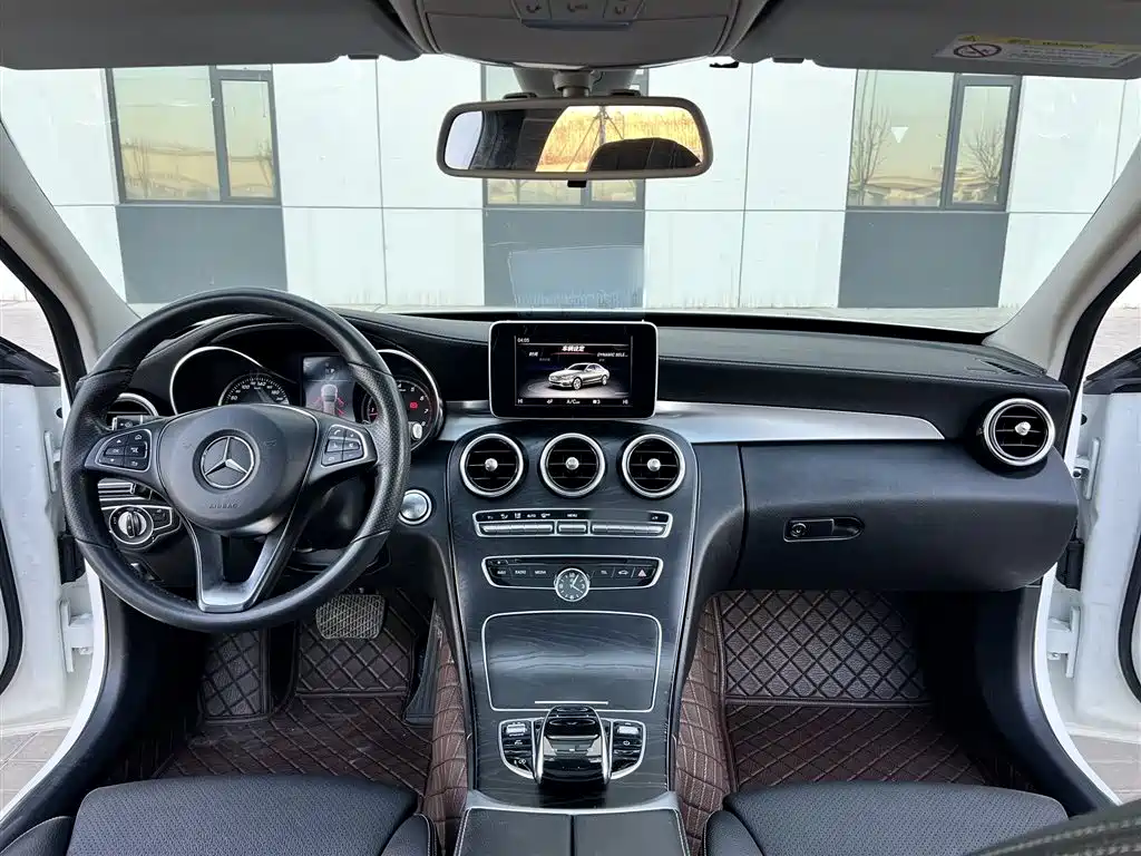 Mercedes-Benz C-Class 2018 — фото 8