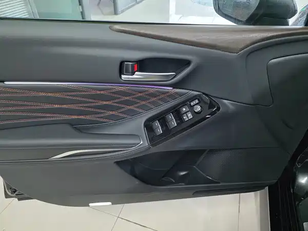 Toyota Avalon 2025