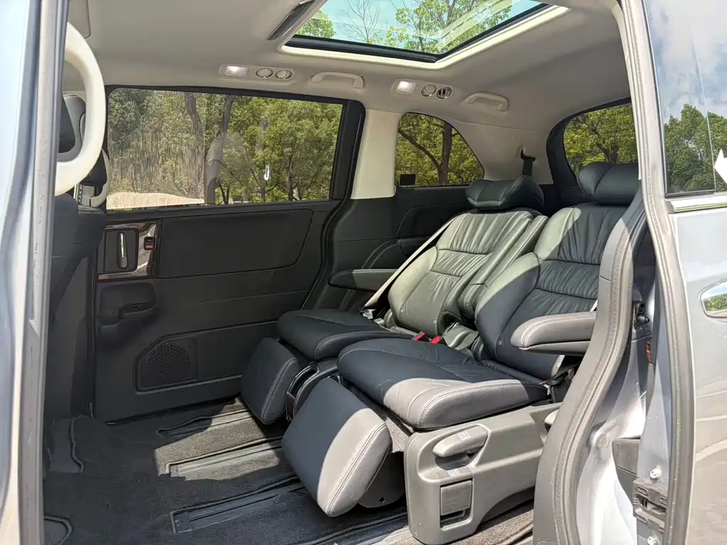Honda Odyssey 2019 — фото 16