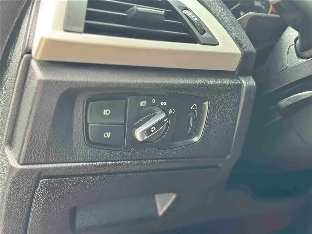 BMW 2 Series 2017 — фото 12