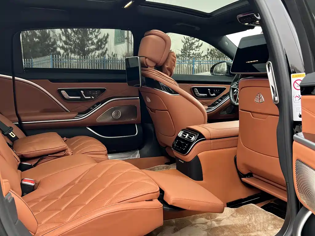 Mercedes-Benz S-Class 2023 — фото 12