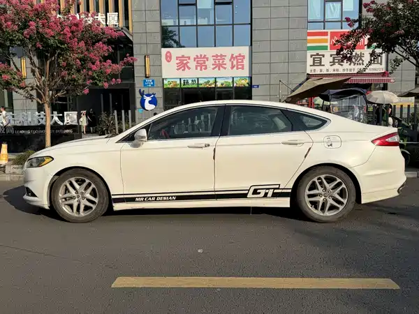 Ford Mondeo 2013