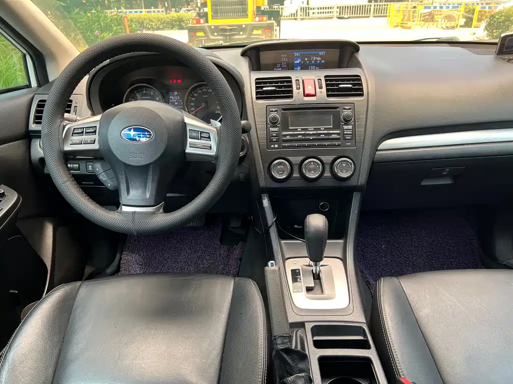 Subaru XV 2014 — фото 11