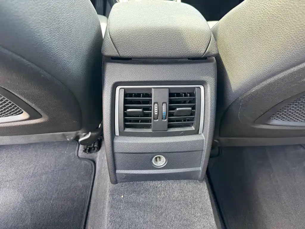 BMW 3 Series 2015 — фото 15
