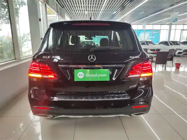 Mercedes-Benz GLE 2016