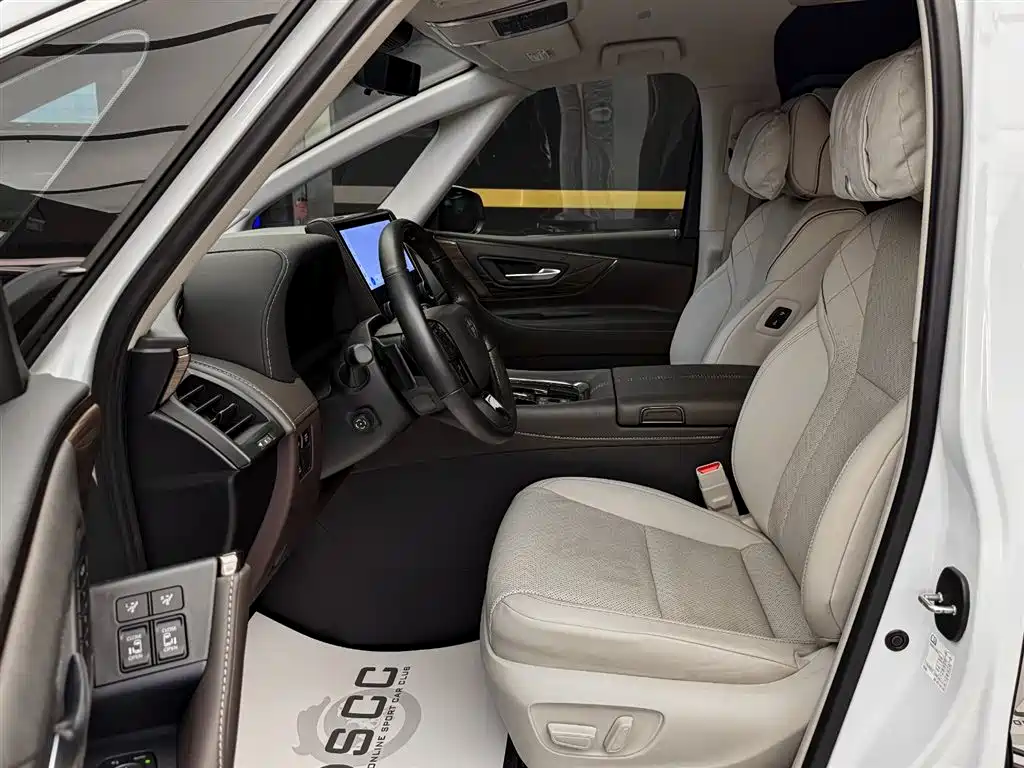 Toyota Alphard 2024