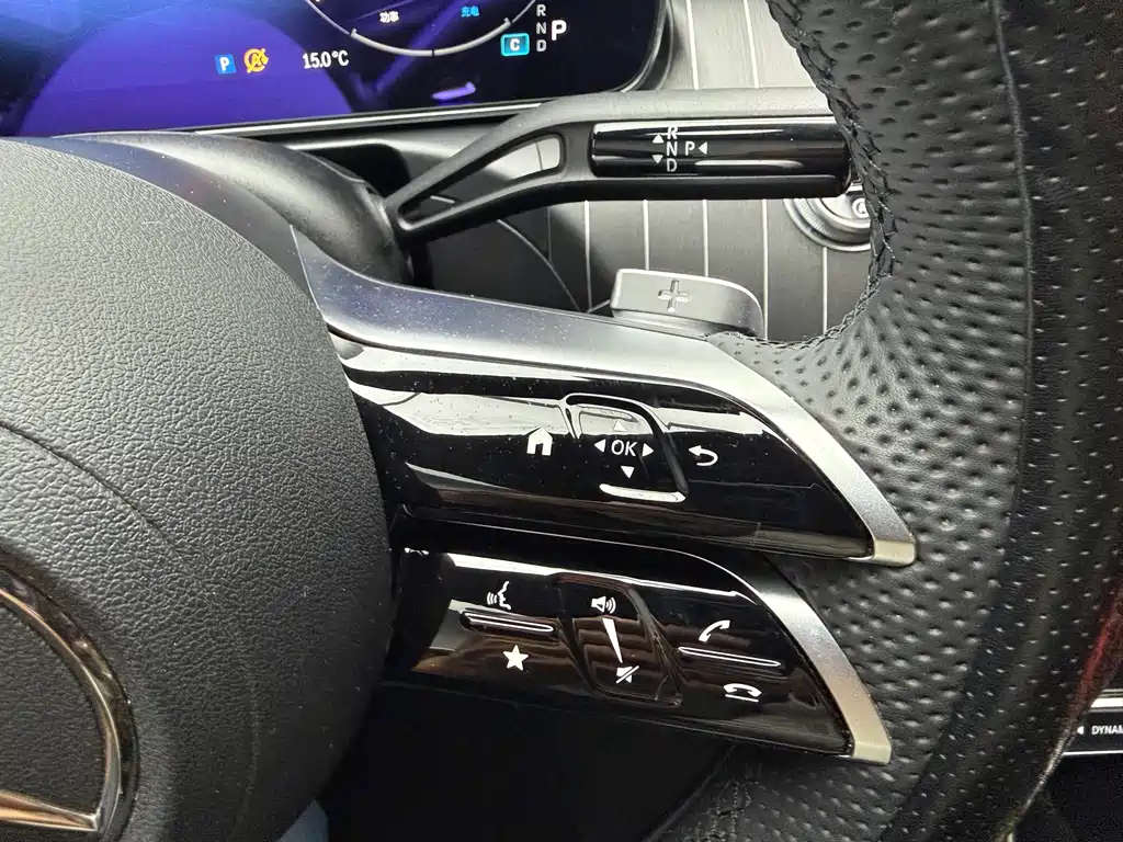 Mercedes-Benz C-Class 2023 — фото 10