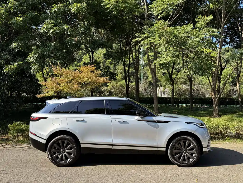 Land Rover Velar 2021 — фото 8