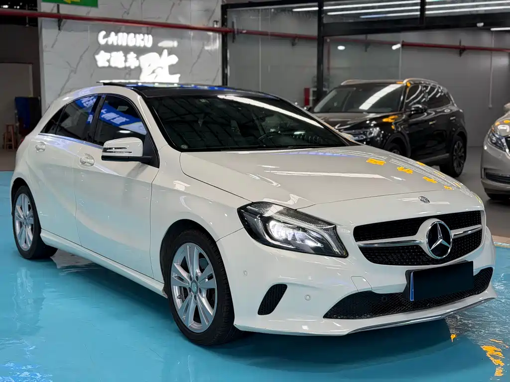 Mercedes-Benz A-Class 2016 — фото 3