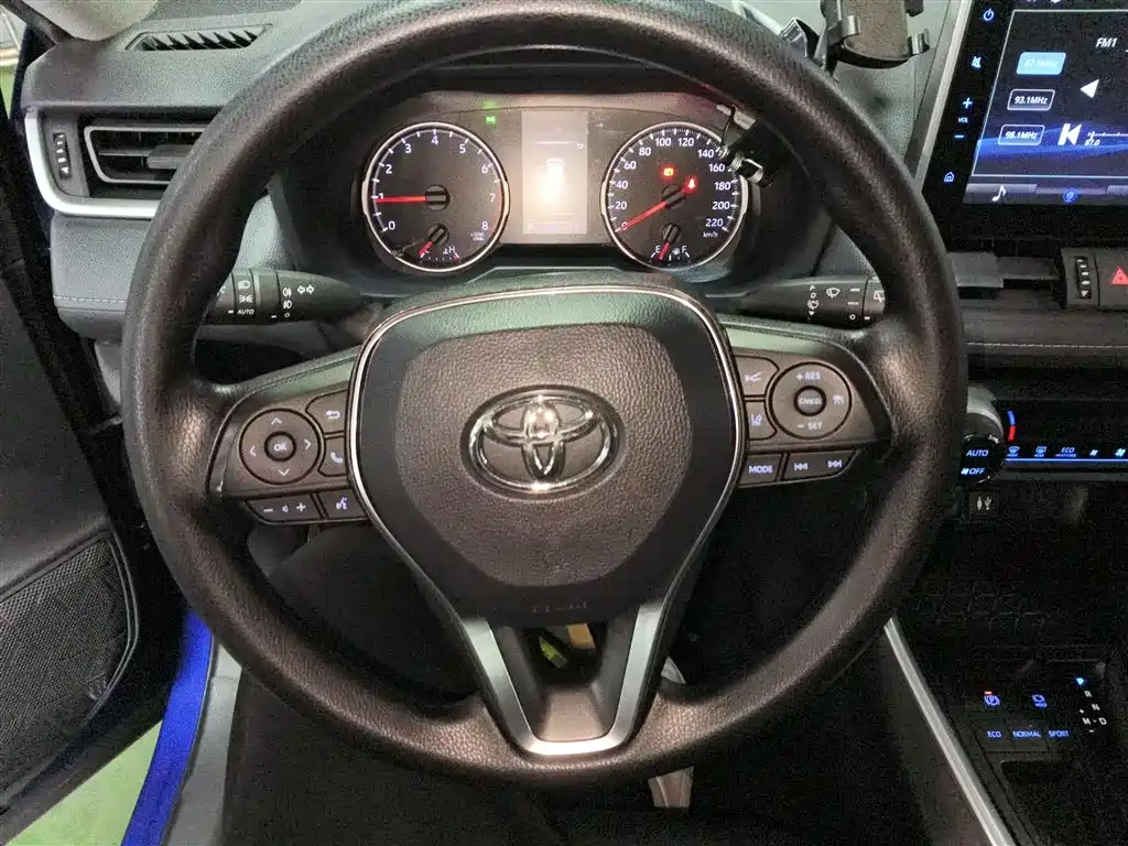 Toyota Wildlander 2020 — фото 11
