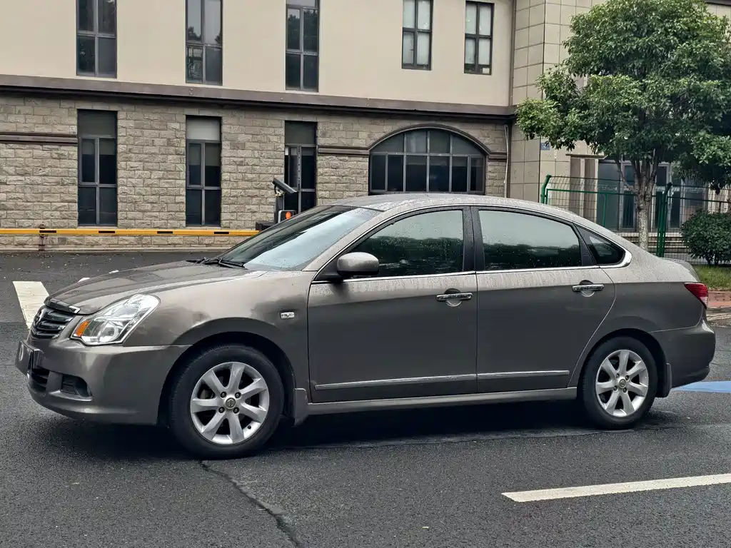 Nissan Sylphy 2012