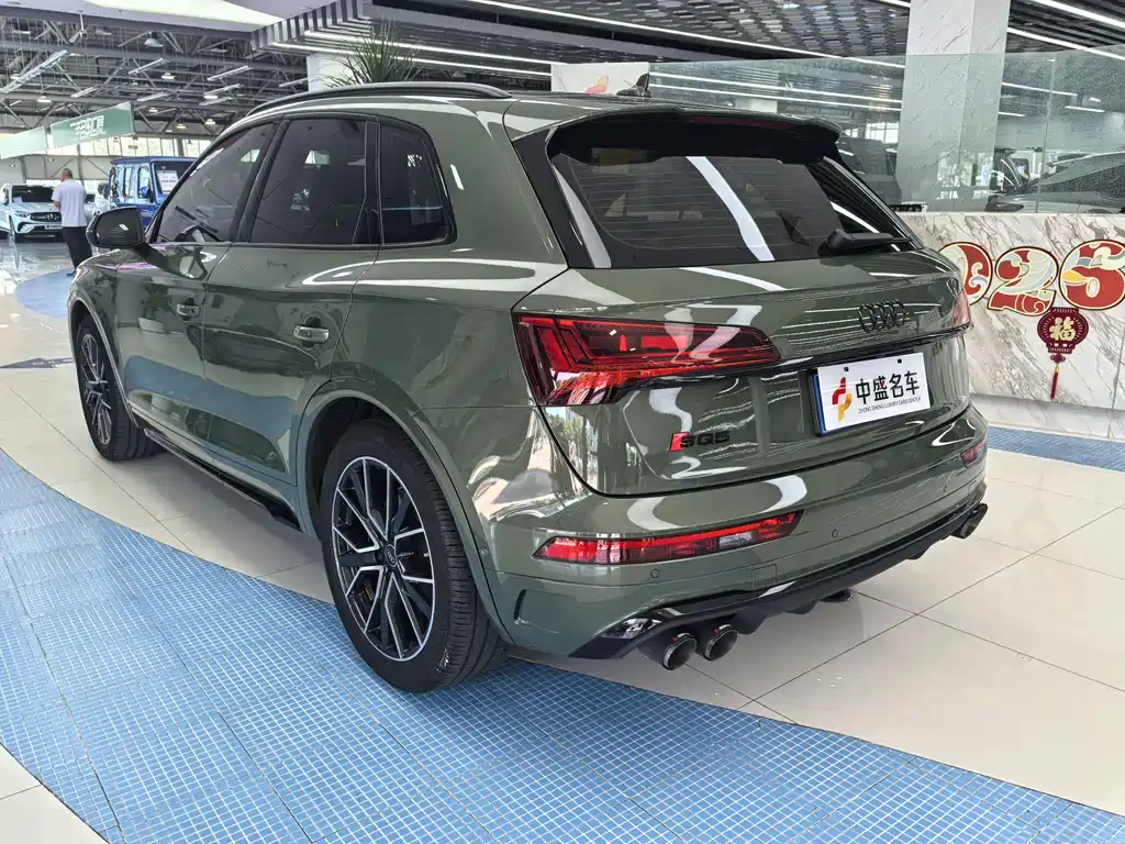Audi SQ5 2022