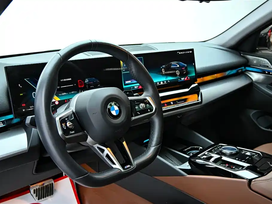 BMW 5 Series 2024 — фото 15