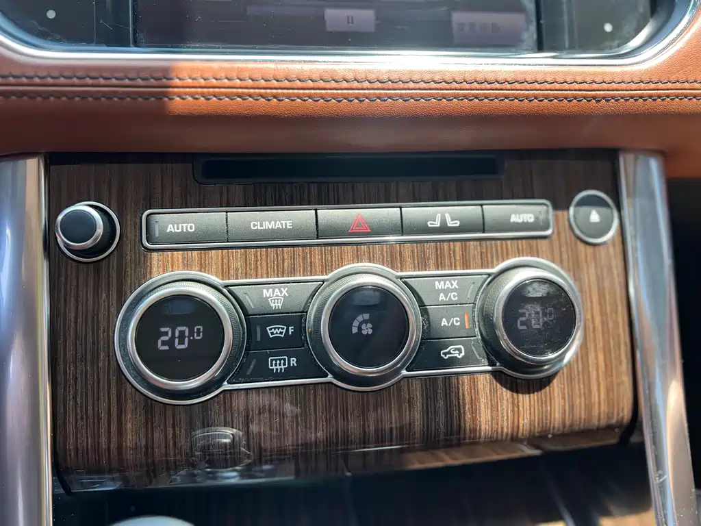 Land Rover Sport 2013 — фото 11