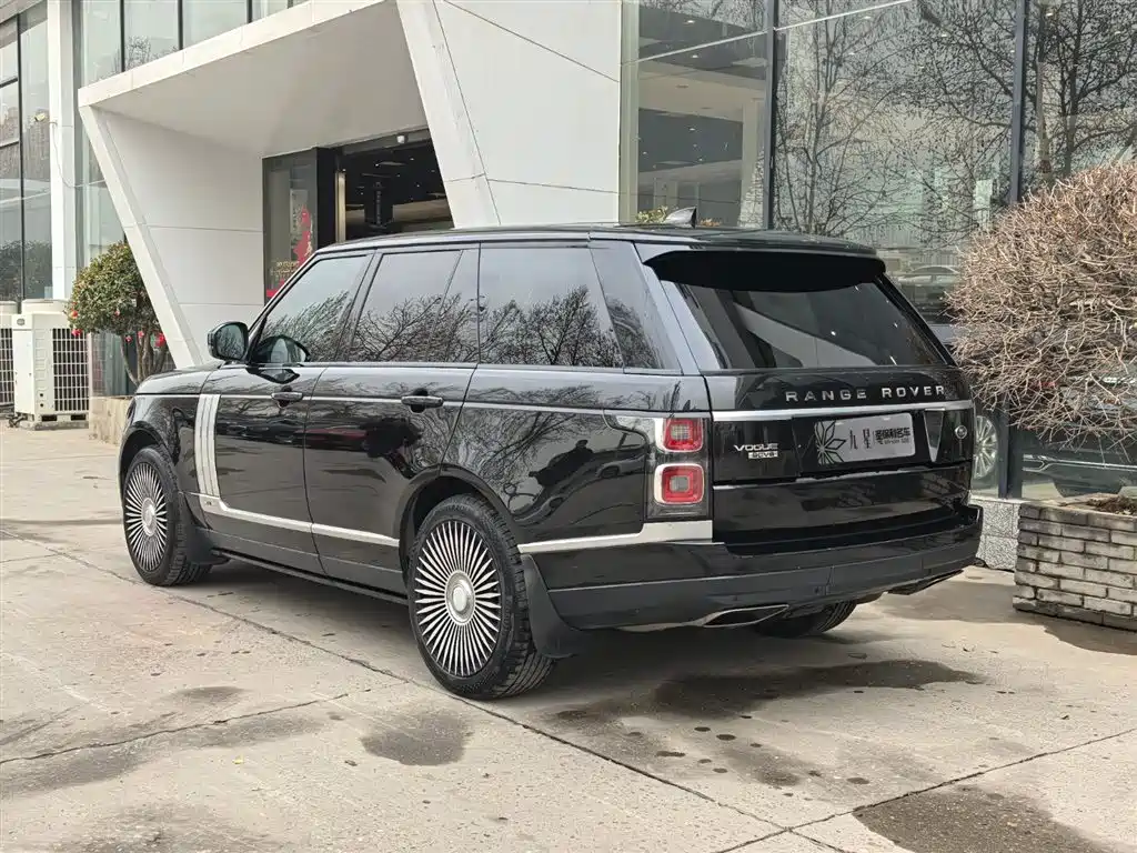 Land Rover Range Rover 2019 — фото 3
