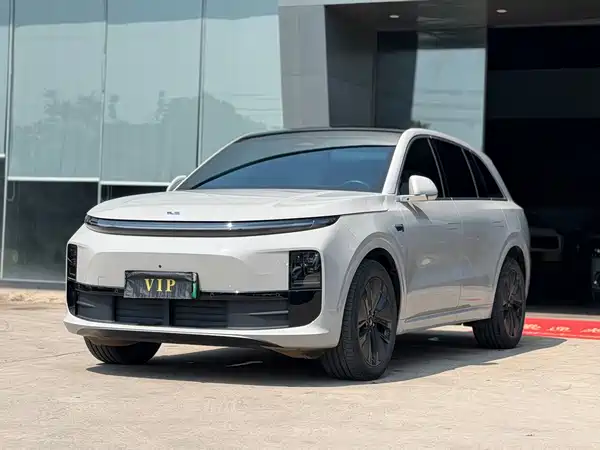 Li Auto L6 2024