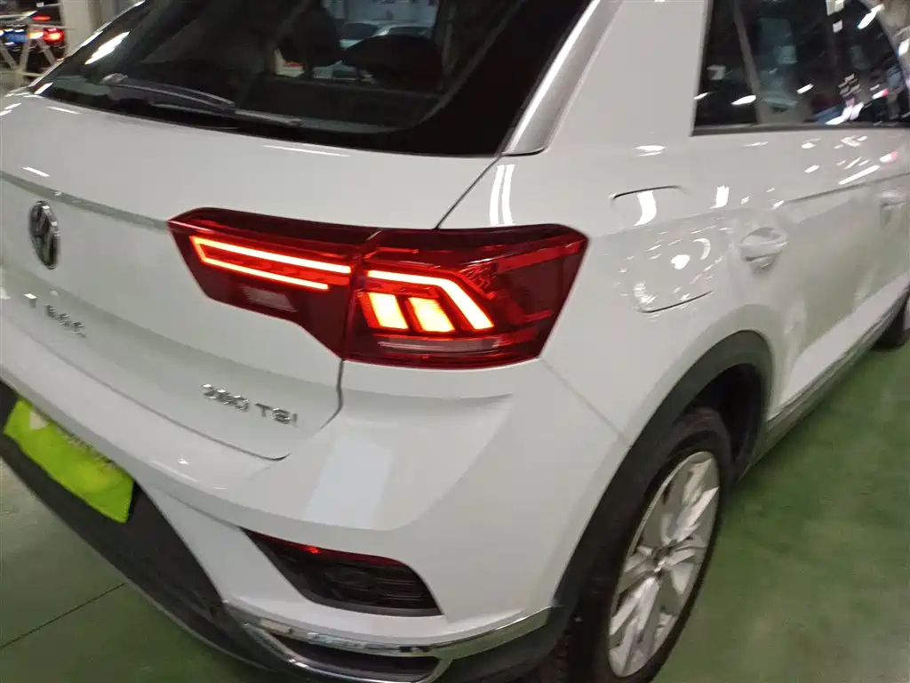Volkswagen T-Roc 2023 — фото 24