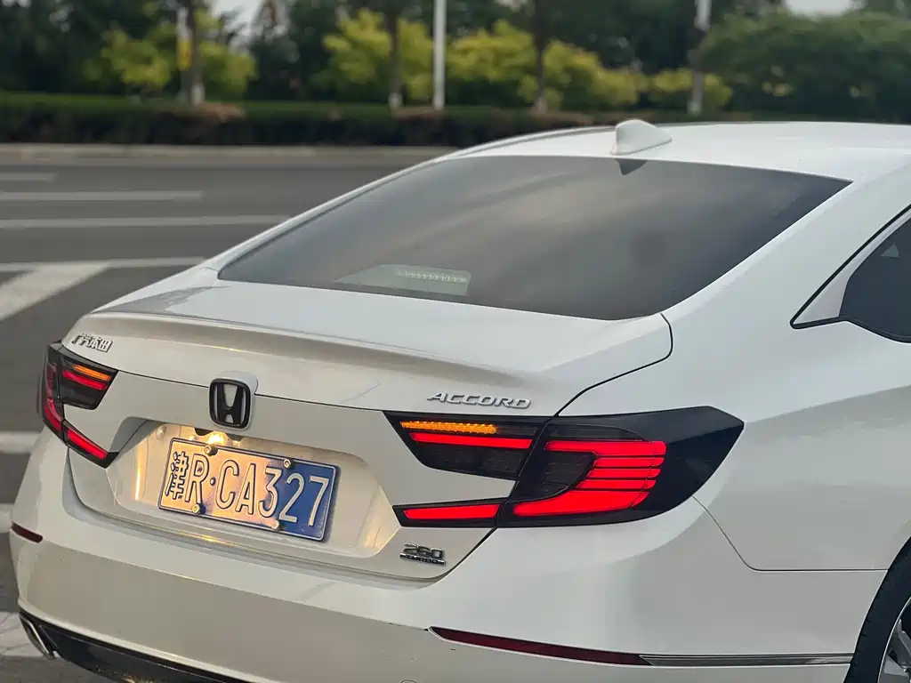 Honda Accord 2021 — фото 19