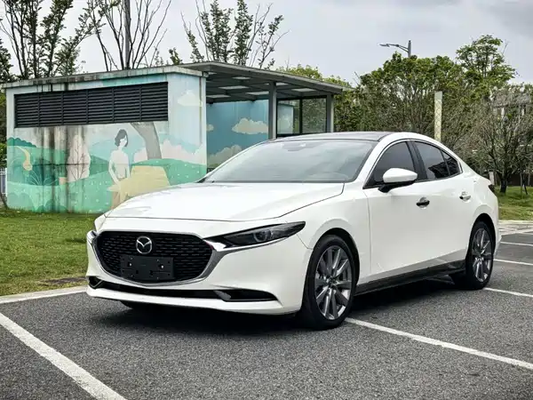 Mazda 3 Axela 2022