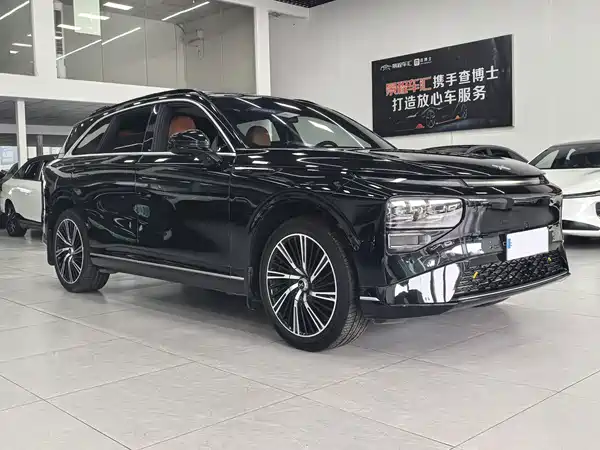 XPeng G9 2025