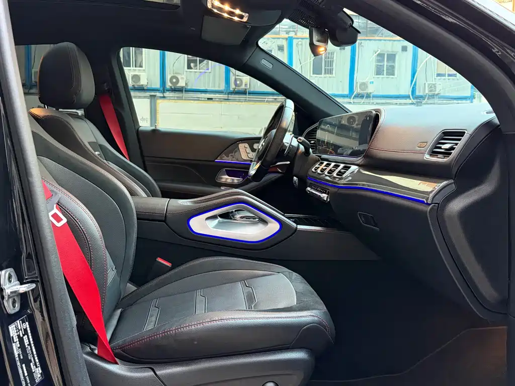 Mercedes-Benz GLE Coupe AMG 2023 — фото 15