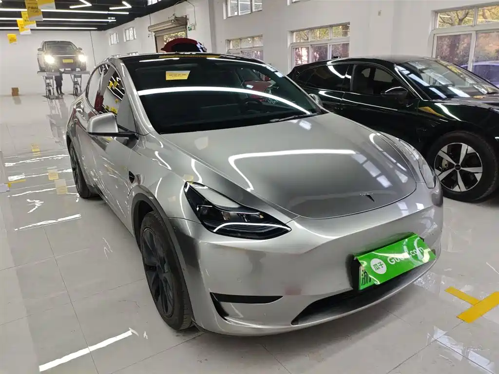 Tesla Model Y 2023 — фото 20