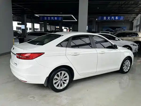 Ford Escort 2016