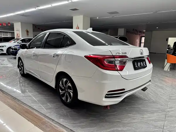 Honda Crider 2016