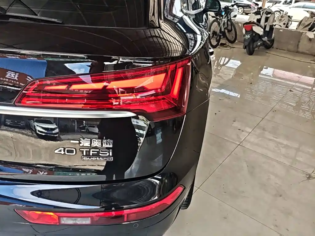Audi Q5L 2021 — фото 8
