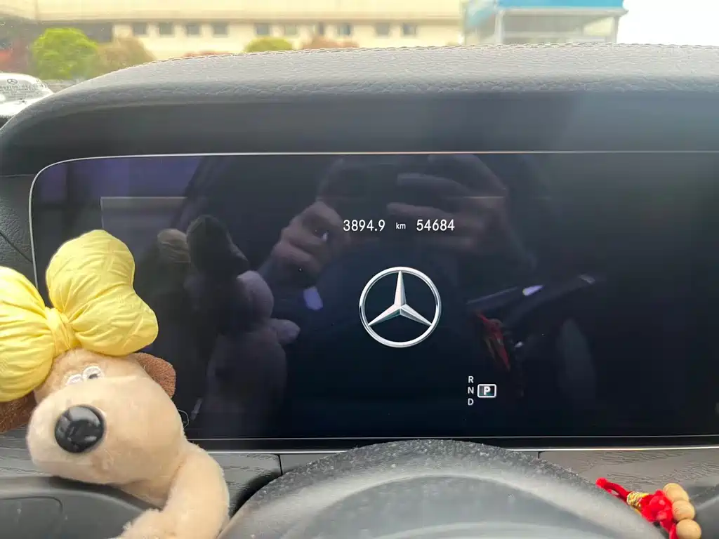 Mercedes-Benz E-Class 2022